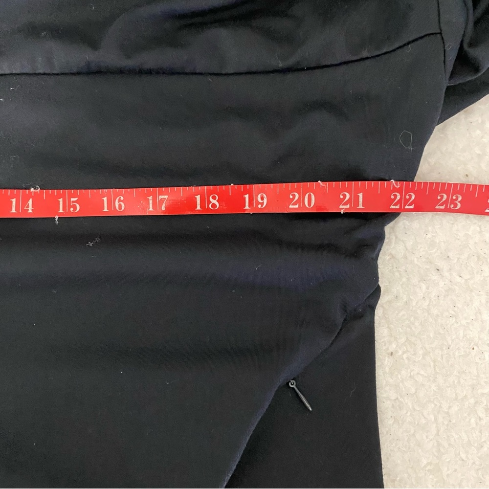 Fabletics Black Europa Pullover Sz M - image 8